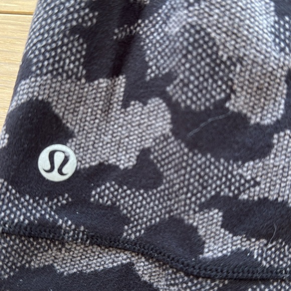 It's Rulu Run Long Sleeve Shirt - Picture 5 of 6